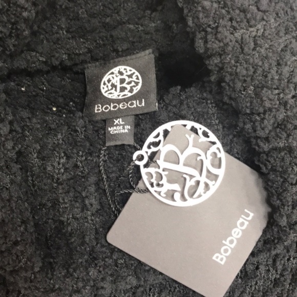 Bobeau Popcorn Knit Turtleneck Sweater - Picture 4 of 5